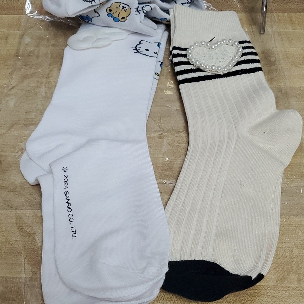 Hello Kitty socks (3) pair